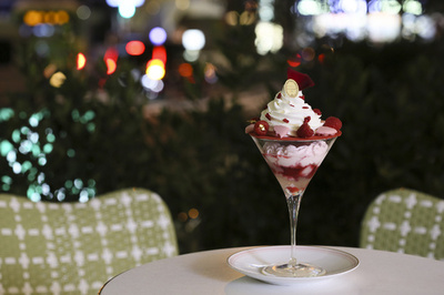 「ラデュレ」限定パルフェは夕方5時からのお楽しみ