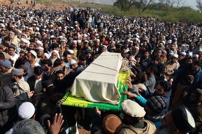 定員超えボート転覆、神学校生徒ら51人死亡 パキスタン