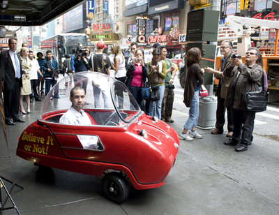 NYに電池動力のミニカー登場、交通渋滞緩和の秘策となるか