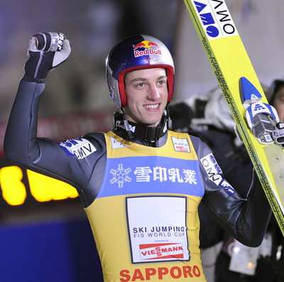 シュリーレンツァウアー 4連勝でシーズン8勝目、ジャンプW杯