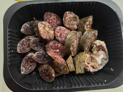 スンデ15切れ「これで1万6000ウォン？」…韓国・フランチャイズ店の「盛り合わせの中身」に批判