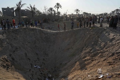 イスラエル、「人道地区」を攻撃、40人死亡 ガザ当局