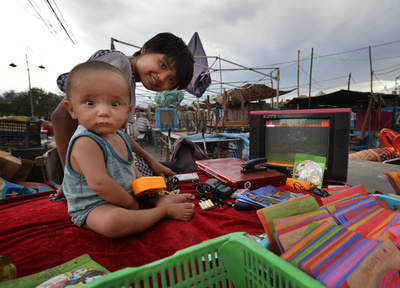 中国の人口抑制策、新疆の少数民族400万人の出生に影響か 研究