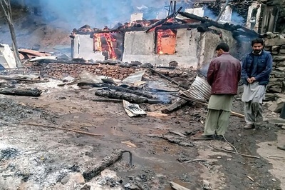 カシミール地方で砲撃戦、印パ双方で13人死亡 民間人も犠牲に