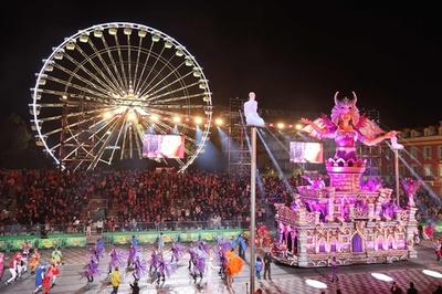 仏ニースのカーニバル開幕、テーマは「動物の王様」