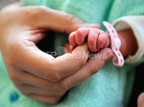 脳死判定から3か月 ハンガリー人女性が男児出産 写真1枚 ファッション ニュースならmode Press Powered By Afpbb News