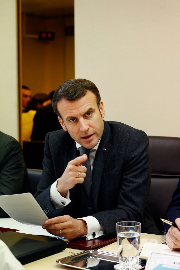 フランスの新型コロナ、死者7人 感染者423人に