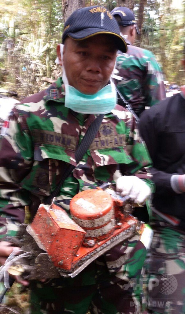 インドネシア機墜落現場で54人の遺体発見、搭乗者全員死亡