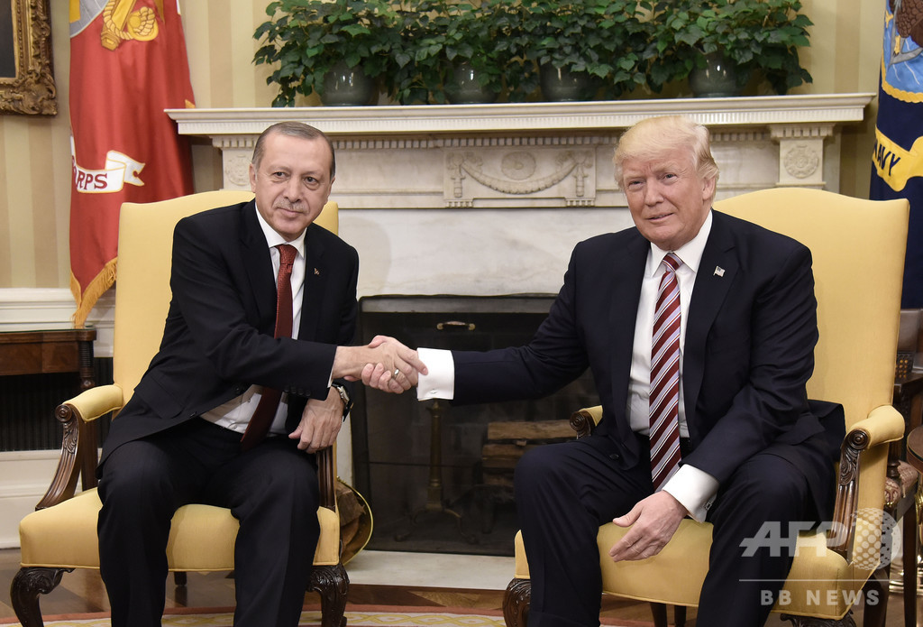 トルコ大統領が「シリアのIS全滅させる」、トランプ氏ツイート トルコ大統領が「シリアのIS全滅させる」、トランプ氏ツイート