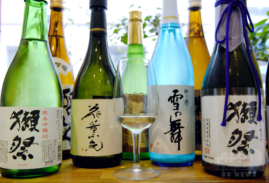 ボージョレより日本酒ヌーボー、フランスに搾りたて到来 ボージョレより日本酒ヌーボー、フランスに搾りたて到来
