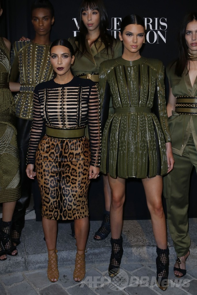 キム・カーダシアン姉妹、どっちがオシャレ？！