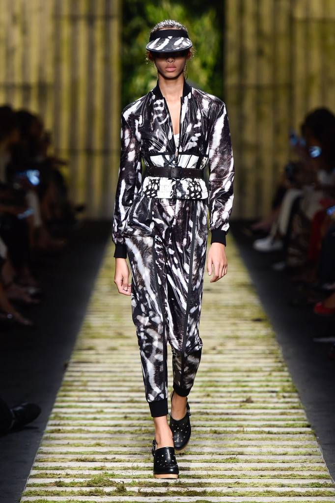 「マックスマーラ」17年春夏