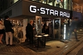 都内・「ジースターロウ（G-STAR RAW）」渋谷店で開催された「G-STAR RAW×TOMOKI SUKEZANE」のローンチパーティにて（2012年9月5日撮影）。(c)G-STAR RAW