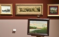 来観客が寄付した仏画家アンリ・ルソーの作品「釣り人のいる風景」（手前）。仏ラバルの美術館「Museum of Naive Art and Singular Arts」で（2017年8月29日撮影）。(c)AFP/JEAN-FRANCOIS MONIER