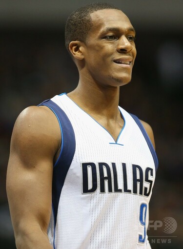 マーベリックスがスパーズに勝利、ロンドが新天地デビュー 写真9枚