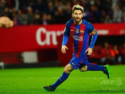バルサがセビージャとの上位対決を制す、メッシはクラブ通算500得点目を記録