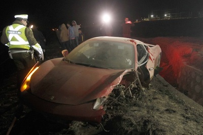 サッカーのチリ代表ビダル、飲酒運転で逮捕 交通事故でけが