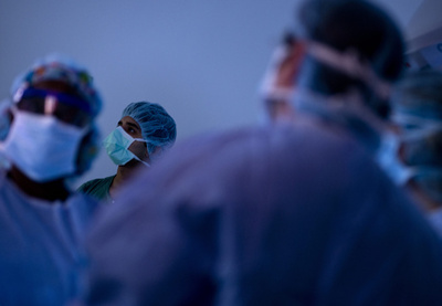 研修医の3割が「うつ」、米研究 医療の質への影響も