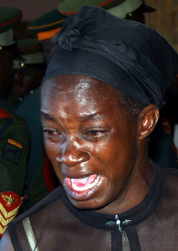 野党マゾカ国家開発統一党党首の葬儀に1万人参列 - ザンビア