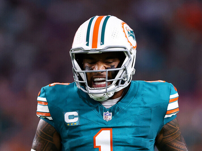 脳振とうのドルフィンズQBが負傷者リスト入り 最低4試合離脱