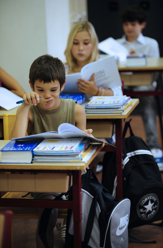 フランス語のつづり見直し、消えたアクセント記号に怒り沸騰