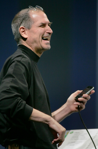 アップル、ネット配信音楽の再生規制ソフト使用中止を要請 - 米国