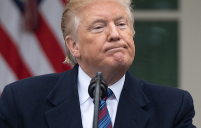 トランプ米大統領、政府機関閉鎖「何年でも覚悟」