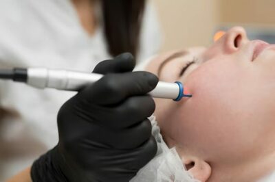 皮膚施術に不満？美容韓医院に大量低評価レビュー…投稿者はまさかの医師