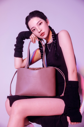 687兆ラブコール、仮想人間市場が人間を超える (下) – KOREA WAVE