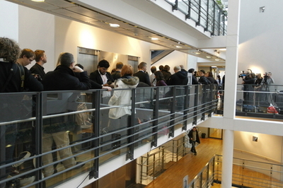 「列に並べないノルウェー人」にスウェーデン人は不満