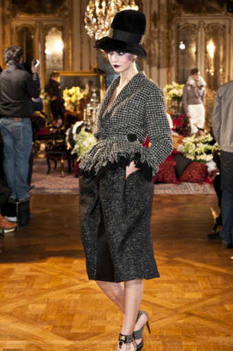 「ガリアーノ」がショッピングサイトをオープン