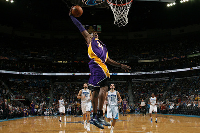 ブライアントが史上最年少で通算3万得点を達成