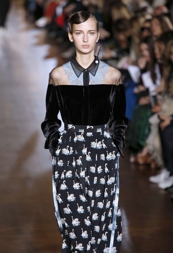 「ステラ マッカートニー」16/17年秋冬