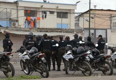 刑務所でギャング団が衝突、14人死亡 エクアドル