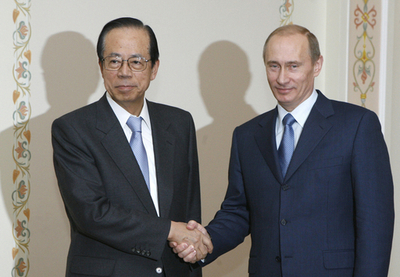 福田首相、ロシアの大統領と次期大統領と会談