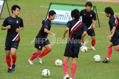 韓国 バーレーン戦に向け練習を再開 写真8枚 ファッション ニュースならmode Press Powered By Afpbb News