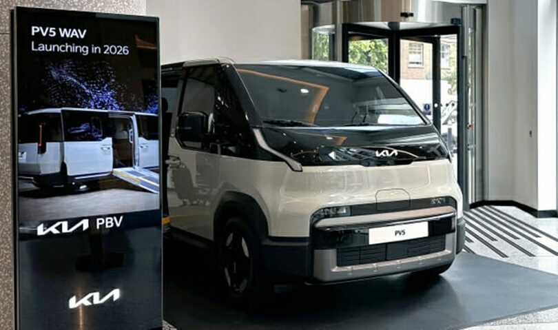 Future of the Car Summit会場に展示されたPV5 WAVモデル(c)KOREA WAVE