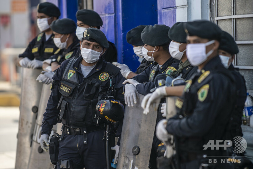 規制違反の誕生日パーティーに強制捜査、混乱で客13人死亡 ペルー