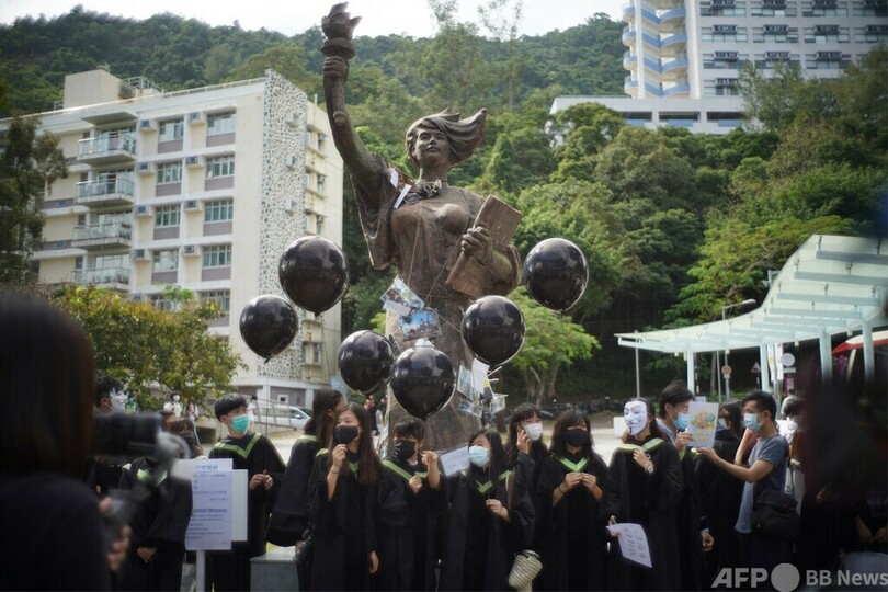 天安門事件象徴する像、さらに2大学が撤去 香港