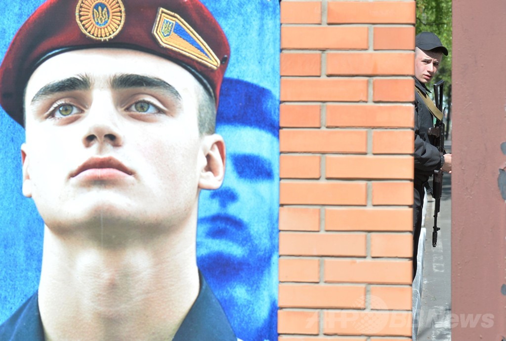 ウクライナ親露派、住民投票強行の構え 露の延期要請退ける 写真1枚 国際ニュース:AFPBB News