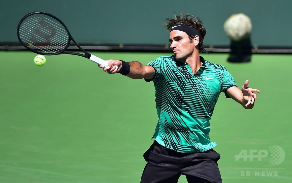 フェデラー、難関デルポトロをストレートで攻略 マイアミOP 写真3枚