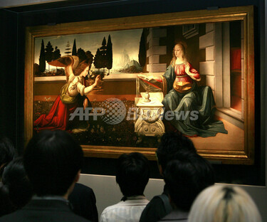絵画  受胎告知 特別展開催を前日に控え、ダ・ヴィンチの「受胎告知」内覧が行われる