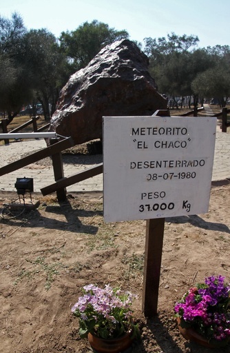 隕石盗んだ容疑で4人逮捕、アルゼンチン