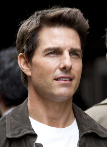 トム・クルーズが夢中のフェイシャルケアとは？