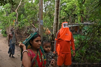 インドにサイクロン再び接近 200万人が避難