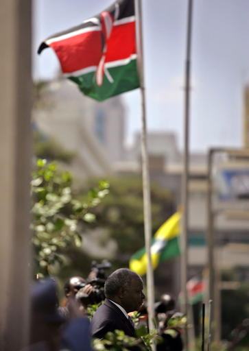 ケニア議会2か月ぶりに再招集　新たな襲撃で死者も