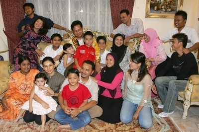 「女性に一夫多妻制を認める教えを」、マレー系ムスリム議員が発言