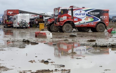 第6ステージは荒天のため中止に、ダカールラリー