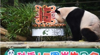 初めて深センで迎える誕生日　日本生まれの秋浜