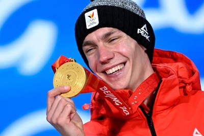 ベルギー勢、74年ぶりの冬季五輪金 Sスケート男子マススタート